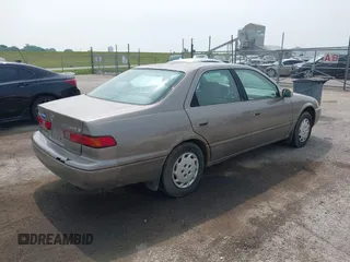 1999 Toyota Camry LE с VIN 4T1BG28K2XU873401, выставлен на аукционе IAAI как лот 42487295 с пробегом 163 315 миль миль и . История ставок и продаж доступна на DreamBid. Изображение 4.