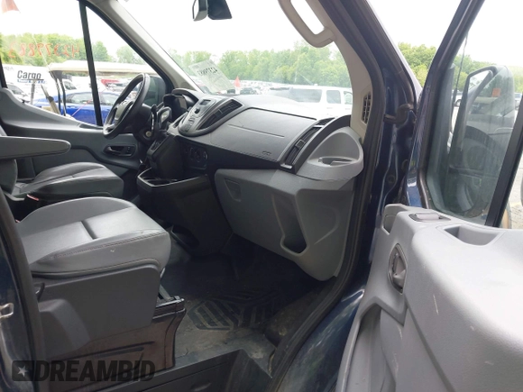 2016 Ford Transit XL z VIN 1FMZK1CMXGKA96199, wystawiony jako IAAI lot #42379883 z przebiegiem 146 181 mil mil oraz . Historia ofert i sprzedaży dostępna na DreamBid. Obrazek 5.