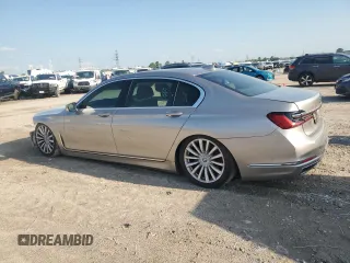 2021 BMW 7 Series 740i with VIN WBA7T2C02MCF77517, listed as a Copart auction lot 50565205 with 29,848 mi miles and Salvage title. Bid and sale history available at DreamBid. Image 2.