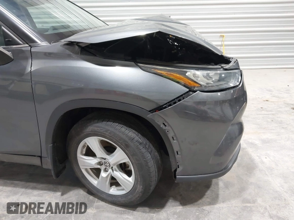 2020 Toyota Highlander LE with VIN 5TDBZRBH3LS038023, listed as a IAAI auction lot 41832407 with 48,213 mi miles and . Bid and sale history available at DreamBid. Image 18.