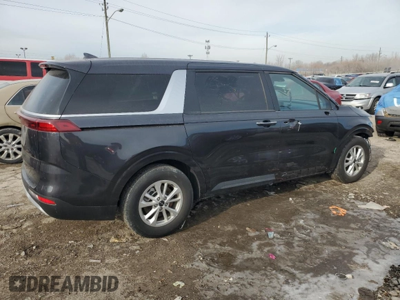 2024 Kia Carnival LX with VIN KNDNB4H38R6387168, listed as a Copart auction lot 84255354 with 7,884 mi miles and Salvage Title. Bid and sale history available at carsss.com. Image 3.