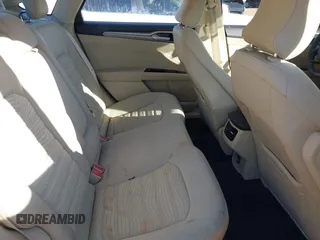 2016 Ford Fusion SE with VIN 3FA6P0HD3GR240706, listed as a IAAI auction lot 41796250 with 188,369 mi miles. Bid and sale history available at carsss.com. Image 8.