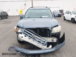 2004 Toyota Highlander with VIN JTEGP21A240014433, listed as a IAAI auction lot 41462643 with 81,798 mi miles. Bid and sale history available at carsss.com. Image 12.