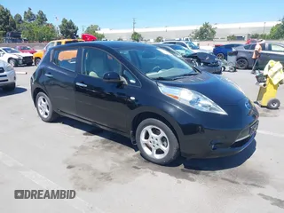 2011 Nissan LEAF SL-e z VIN JN1AZ0CPXBT002569, wystawiony jako IAAI lot #42244671 z przebiegiem 66 753 mil mil oraz . Historia ofert i sprzedaży dostępna na DreamBid. Obrazek 1.