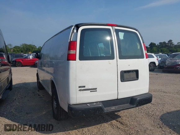 2012 Chevrolet Express Cargo with VIN 1GCZGTCG1C1102306, listed as a IAAI auction lot 42339673 with 92,684 mi miles and . Bid and sale history available at DreamBid. Image 3.