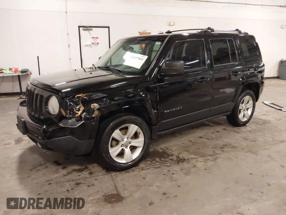 2014 Jeep Patriot Limited z VIN 1C4NJRCB0ED928766, wystawiony jako IAAI lot #42437880 z przebiegiem 135 443 mil mil oraz . Historia ofert i sprzedaży dostępna na DreamBid. Obrazek 2.