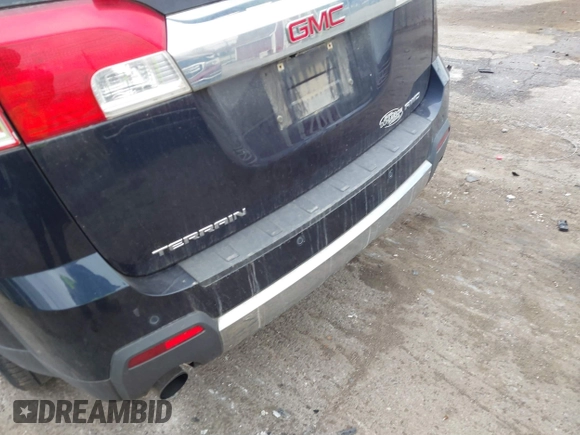 2015 GMC Terrain SLT with VIN 2GKFLYE32F6357641, listed as a IAAI auction lot 40746123 with 117,291 mi miles. Bid and sale history available at carsss.com. Image 6.