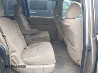 2005 Honda Odyssey LX with VIN 5FNRL382X5B116840, listed as a IAAI auction lot 42070477 with 268,898 mi miles. Bid and sale history available at carsss.com. Image 8.