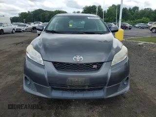 2010 Toyota Matrix S with VIN 2T1LE4EE4AC018924, listed as a Copart auction lot 64334615 with 271,076 mi miles and Clean title. Bid and sale history available at DreamBid. Image 5.