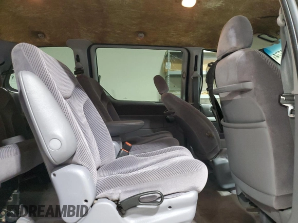 1996 Dodge Caravan SE with VIN 2B4GP4532TR845170, listed as a Copart auction lot 79680774 with Not Provided miles and Salvage Title. Bid and sale history available at DreamBid. Image 12.