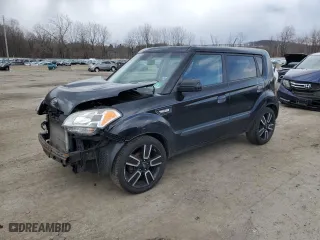 2010 Kia Soul ! with VIN KNDJT2A26A7128114, listed as a Copart auction lot 50699655 with 306,374 mi miles and Salvage Title. Bid and sale history available at carsss.com. Image 1.