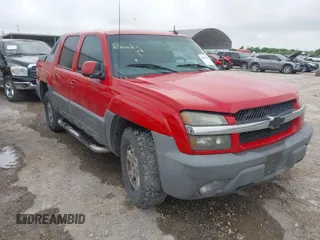 2002 Chevrolet Avalanche with VIN 3GNEK13T12G270971, listed as a IAAI auction lot 42012597 with 347,500 mi miles. Bid and sale history available at carsss.com. Image 1.