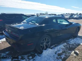 2015 Dodge Challenger R/T with VIN 2C3CDZAT9FH861314, listed as a IAAI auction lot 41373091 with 32,615 mi miles. Bid and sale history available at carsss.com. Image 4.