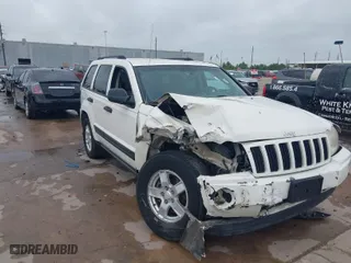 2006 Jeep Grand Cherokee Laredo with VIN 1J4GS48K06C172214, listed as a IAAI auction lot 41952499 with 167,208 mi miles. Bid and sale history available at carsss.com. Image 1.