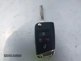 2019 Volkswagen Tiguan SE с VIN 3VV2B7AX8KM095836, выставлен на аукционе IAAI как лот 42417608 с пробегом 112 220 миль миль и . История ставок и продаж доступна на DreamBid. Изображение 11.