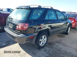 1999 Lexus RX 300 Luxury SUV with VIN JT6GF10U1X0035993, listed as a IAAI auction lot 41361956 with 150,225 mi miles. Bid and sale history available at carsss.com. Image 4.