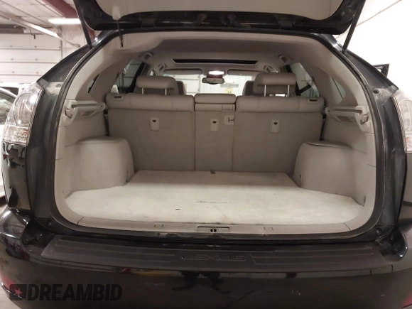 2006 Lexus RX 330 with VIN 2T2HA31U26C092998, listed as a IAAI auction lot 41898941 with 215,501 mi miles and . Bid and sale history available at carsss.com. Image 18.