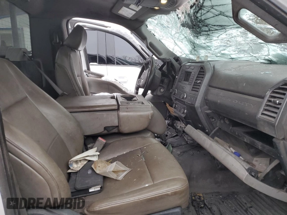 2017 Ford Super Duty F-250 SRW XLT with VIN 1FTBF2B67HEE34807, listed as a Copart auction lot 37773064 with Not Provided miles and Salvage Title. Bid and sale history available at carsss.com. Image 7.