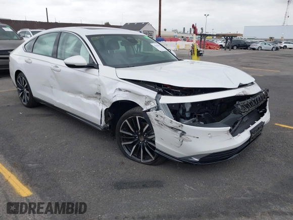 2024 Honda Accord Touring with VIN 1HGCY2F81RA014559, listed as a IAAI auction lot 42036422 with 39,914 mi miles and . Bid and sale history available at DreamBid. Image 1.