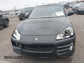 2010 Porsche Cayenne z VIN WP1AA2AP3ALA01666, wystawiony jako IAAI lot #41621362 z przebiegiem 180 966 mil mil oraz . Historia ofert i sprzedaży dostępna na DreamBid. Obrazek 12.