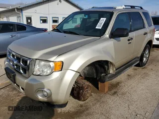2011 Ford Escape XLT с VIN 1FMCU9D71BKB44432, выставлен на аукционе Copart как лот 50040735 с пробегом 136 946 миль миль и Списание • Salvage title. История ставок и продаж доступна на DreamBid. Изображение 1.
