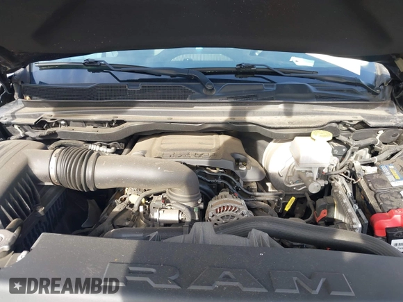 2019 Ram 1500 Big Horn z VIN 1C6SRFFT7KN658334, wystawiony jako IAAI lot #41930603 z przebiegiem 84 124 mil mil oraz . Historia ofert i sprzedaży dostępna na DreamBid. Obrazek 10.