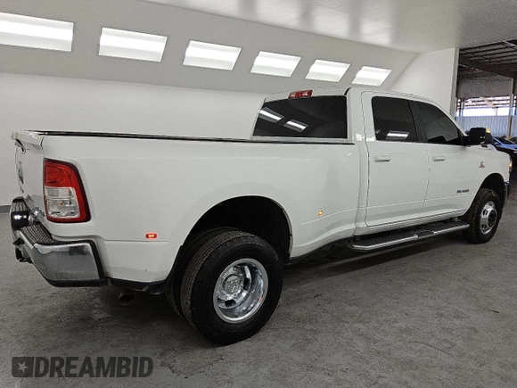 2022 Ram 3500 Big Horn with VIN 3C63RRHL2NG302776, listed as a Copart auction lot 48804245 with 55,401 mi miles and Clean Title. Bid and sale history available at carsss.com. Image 3.