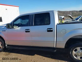 2013 Ford F-150 XL with VIN 1FTEW1CM4DFA94606, listed as a IAAI auction lot 41694243 with 250,025 mi miles. Bid and sale history available at carsss.com. Image 15.