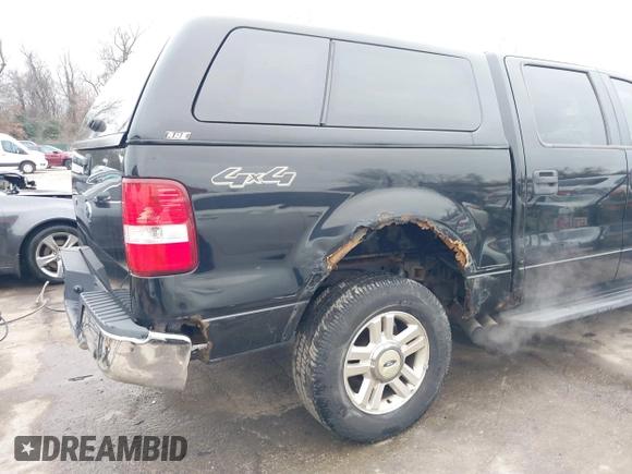 2004 Ford F-150 XLT with VIN 1FTPW14514KC04132, listed as a IAAI auction lot 41801246 with 224,488 mi miles. Bid and sale history available at carsss.com. Image 6.