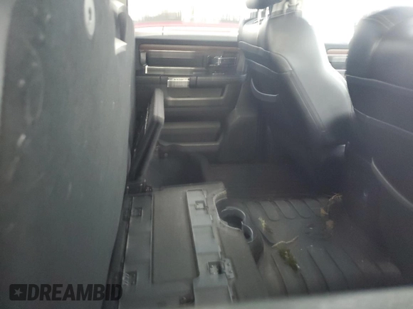 2016 Ram 2500 Laramie z VIN 3C6UR5KL8GG152276, wystawiony jako Copart lot #45340015 z przebiegiem 152 939 mil mil oraz Szkoda całkowita • Salvage title. Historia ofert i sprzedaży dostępna na DreamBid. Obrazek 10.