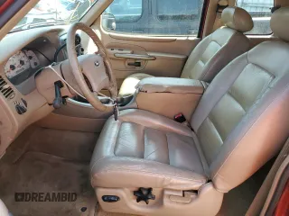2001 Ford Explorer Sport z VIN 1FMYU60E71UB41370, wystawiony jako Copart lot #56738145 z przebiegiem 140 641 mil mil oraz Nie do naprawy • Non repairable. Historia ofert i sprzedaży dostępna na DreamBid. Obrazek 7.