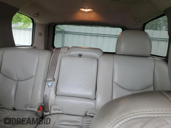 2005 Chevrolet Tahoe LS z VIN 1GNEK13T45J243248, wystawiony jako Copart lot #56886745 z przebiegiem 184 996 mil mil oraz Czysty tytuł • Clean title. Historia ofert i sprzedaży dostępna na DreamBid. Obrazek 10.