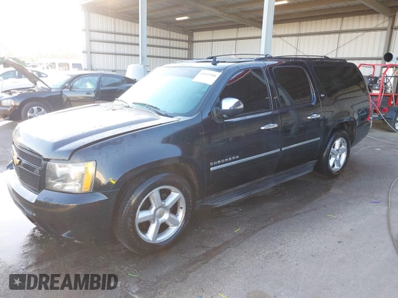 2010 Chevrolet Suburban LTZ with VIN 1GNUKKE37AR188966, listed as a IAAI auction lot 41833988 with 215,922 mi miles. Bid and sale history available at carsss.com. Image 17.