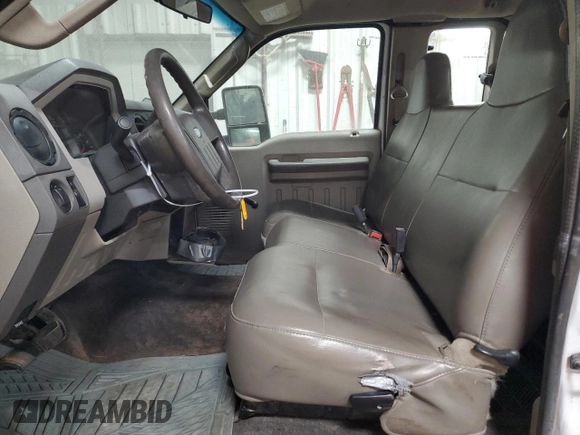 2008 Ford F-250 XL with VIN 1FTSX20568EB45795, listed as a Copart auction lot 82710014 with 149,667 mi miles and Salvage title. Bid and sale history available at DreamBid. Image 7.