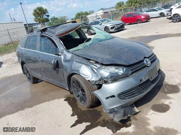 2014 Volkswagen Jetta SportWagen TDI w/Sunroof & Nav with VIN 3VWPL7AJ2EM602051, listed as a IAAI auction lot 41553277 with 114,981 mi miles. Bid and sale history available at carsss.com. Image 1.