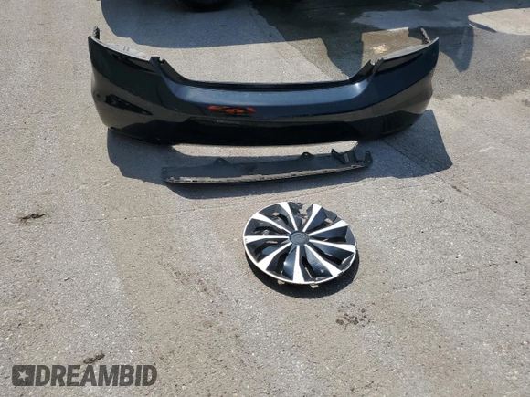 2014 Honda Civic LX z VIN 19XFB2F55EE266762, wystawiony jako Copart lot #56137175 z przebiegiem 147 026 mil mil oraz Szkoda całkowita • Salvage title. Historia ofert i sprzedaży dostępna na DreamBid. Obrazek 12.