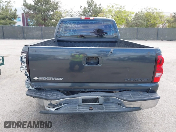 2004 Chevrolet Silverado 1500 LS with VIN 2GCEC19V241233129, listed as a IAAI auction lot 42068152 with 220,636 mi miles and . Bid and sale history available at DreamBid. Image 12.