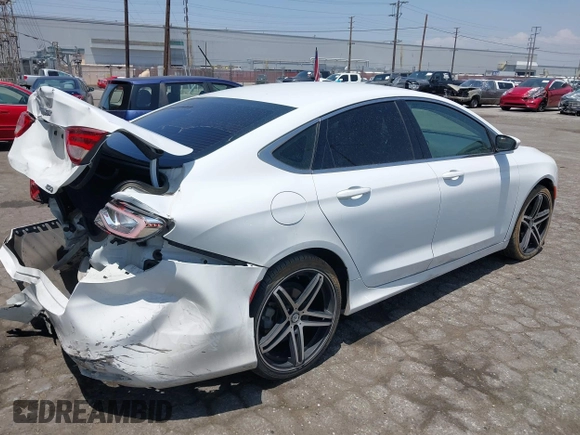2015 Chrysler 200 Limited с VIN 1C3CCCAB6FN604514, выставлен на аукционе IAAI как лот 42387358 с пробегом 136 400 миль миль и . История ставок и продаж доступна на DreamBid. Изображение 4.