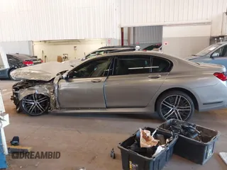 2020 BMW 7 Series 750i xDrive with VIN WBA7U2C07LGJ59164, listed as a IAAI auction lot 42001056 with Not provided miles and . Bid and sale history available at DreamBid. Image 14.