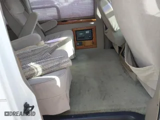 1999 Chevrolet Express Van with VIN 1GBFG15RXX1047502, listed as a IAAI auction lot 41379918 with 101,936 mi miles. Bid and sale history available at carsss.com. Image 8.