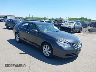2008 Lexus ES 330 z VIN JTHBJ46G982162693, wystawiony jako IAAI lot #42286480 z przebiegiem 121 834 mil mil oraz . Historia ofert i sprzedaży dostępna na DreamBid. Obrazek 1.