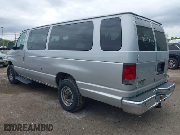 2008 Ford Econoline Passenger XL z VIN 1FBSS31L18DB21867, wystawiony jako IAAI lot #42199706 z przebiegiem Nie podano mil oraz . Historia ofert i sprzedaży dostępna na DreamBid. Obrazek 3.