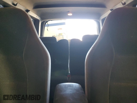 2000 Ford Explorer with VIN 1FMYU60X3YUA72785, listed as a Copart auction lot 61815325 with 184,643 mi miles and Clean title. Bid and sale history available at DreamBid. Image 10.