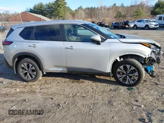 2022 Nissan Rogue SV with VIN 5N1BT3BB3NC708485, listed as a IAAI auction lot 40976033 with 87,517 mi miles. Bid and sale history available at carsss.com. Image 13.