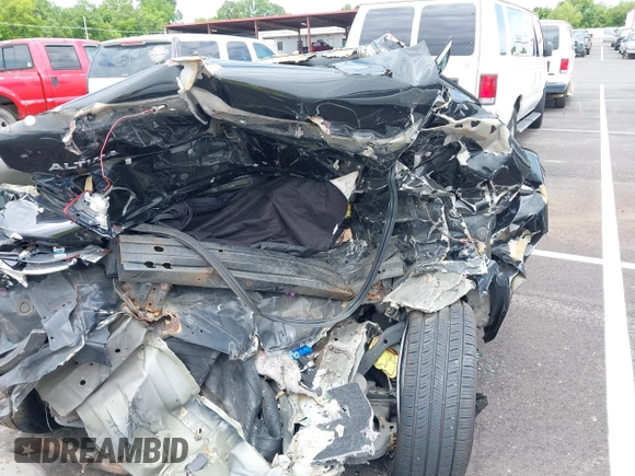 2017 Nissan Altima S with VIN 1N4AL3AP1HC236617, listed as a IAAI auction lot 42307308 with 210,971 mi miles and . Bid and sale history available at DreamBid. Image 6.