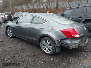 2011 Honda Accord Cpe EX-L with VIN 1HGCS1B86BA001636, listed as a IAAI auction lot 41918566 with 98,350 mi miles. Bid and sale history available at carsss.com. Image 3.