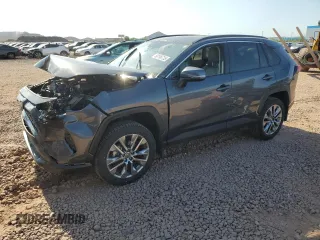 2023 Toyota RAV4 XLE Premium z VIN 2T3A1RFV7PW350708, wystawiony jako Copart lot #58196735 z przebiegiem 63 264 mil mil oraz Szkoda całkowita • Salvage title. Historia ofert i sprzedaży dostępna na DreamBid. Obrazek 1.