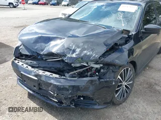 2016 Volkswagen Jetta Sport z VIN 3VWD17AJ1GM290252, wystawiony jako IAAI lot #41947953 z przebiegiem 125 484 mil mil oraz . Historia ofert i sprzedaży dostępna na DreamBid. Obrazek 6.