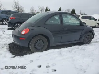 2010 Volkswagen New Beetle Coupe with VIN 3VWPG3AG6AM000247, listed as a Copart auction lot 45414795 with 115,692 mi miles and Salvage Title. Bid and sale history available at carsss.com. Image 3.