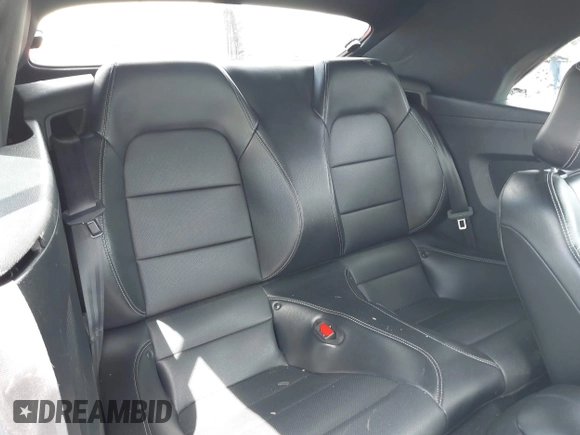2022 Ford Mustang EcoBoost z VIN 1FATP8UH2N5124679, wystawiony jako IAAI lot #42271957 z przebiegiem 44 470 mil mil oraz . Historia ofert i sprzedaży dostępna na DreamBid. Obrazek 8.